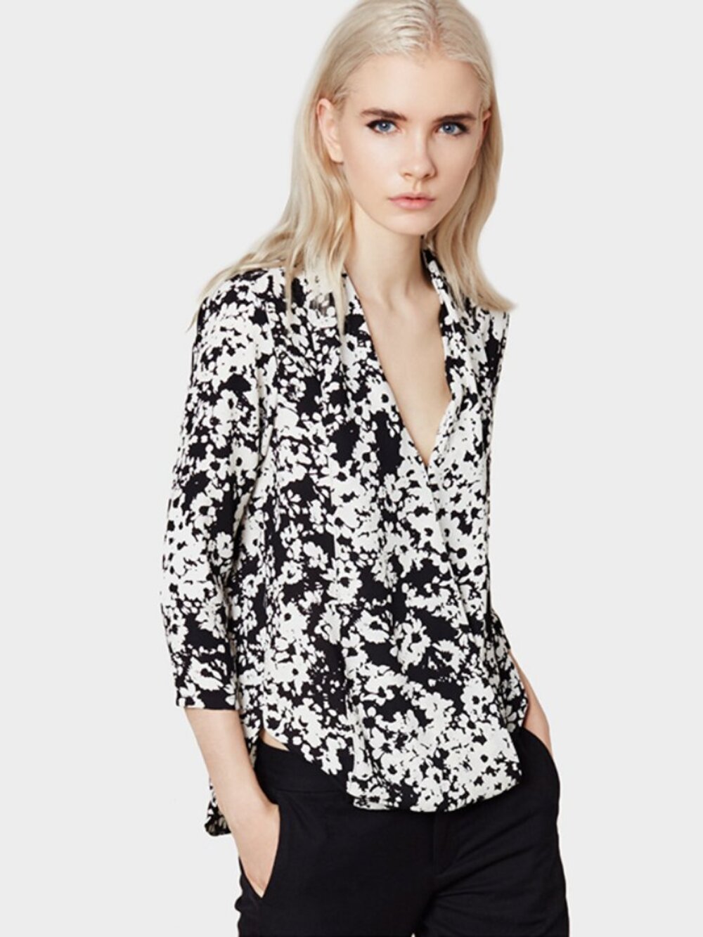 NWT Three Eighty Two Women's Griffin 3/4 Sleeve Surplice Blouse Size S